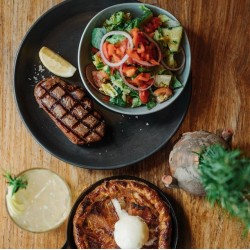 Hunter & Barrel Raine Square Hunter & Barrel Raine Square